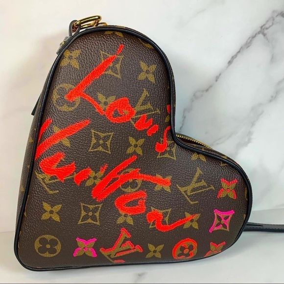 Louis Vuitton Heartbox Crossbody Sac Coeur heart bag Fall in Love HK LV Monogram - Picture 1 of 14